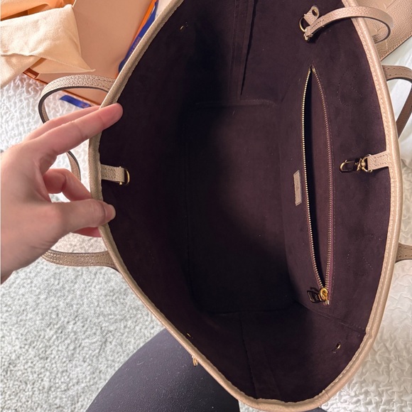 Louis Vuitton Neverfull MM - Picture 5 of 7